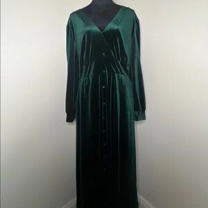 BloomChic Deep Green Dress